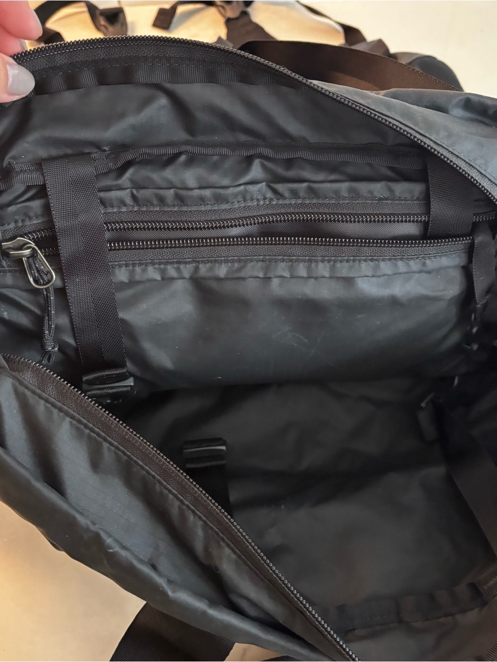Patagonia Blackhole Tote/Backpack - Picture 4 of 6